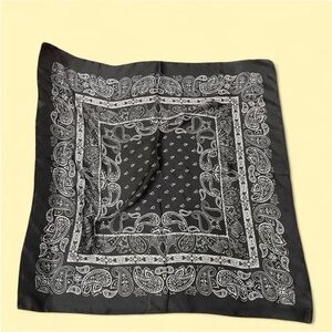 Lot of 3 large scarves